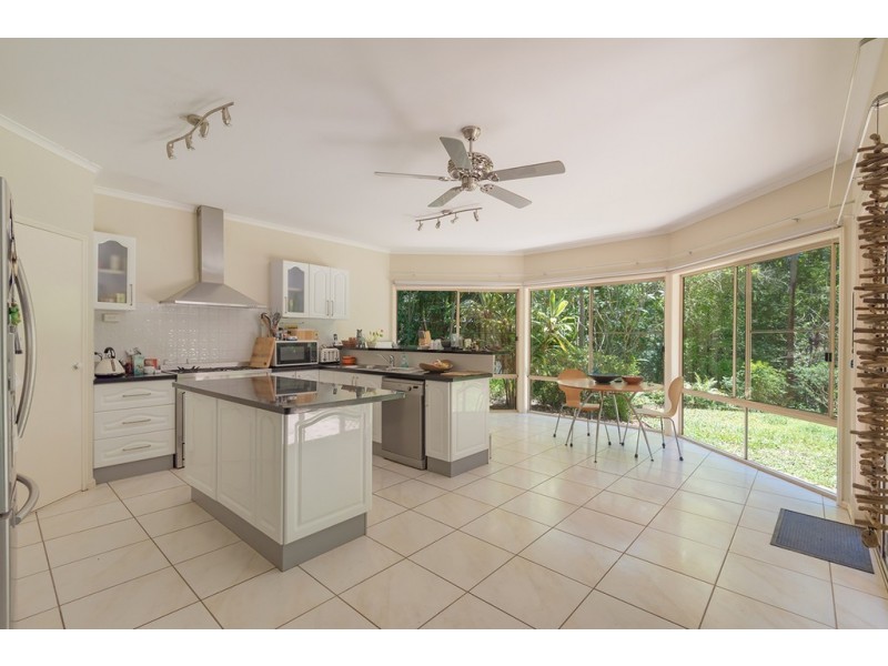 12 Pepper Berry Place, Black Mountain QLD 4563