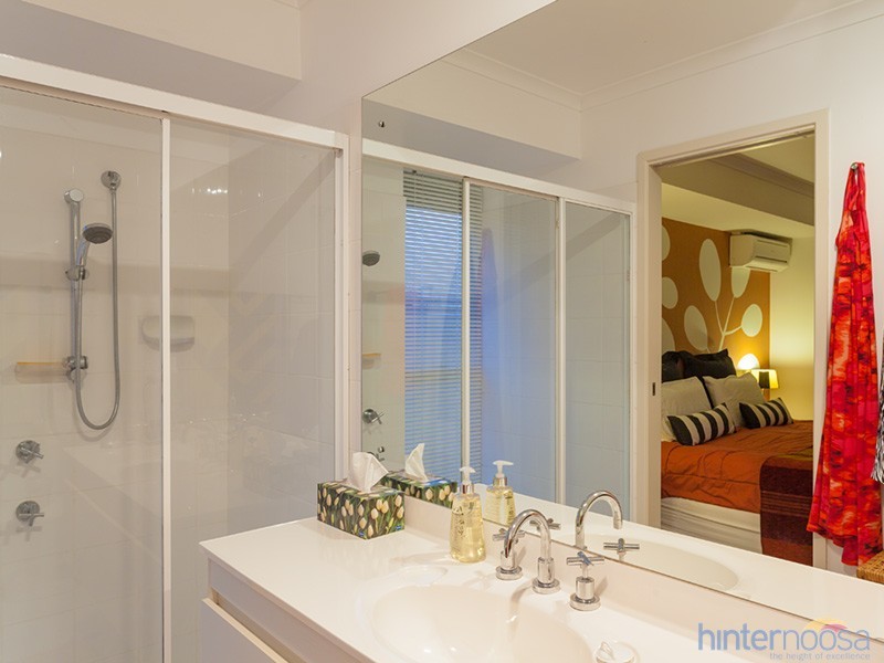 17 Pacific View Drive, Tinbeerwah QLD 4563