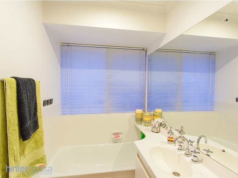 17 Pacific View Drive, Tinbeerwah QLD 4563