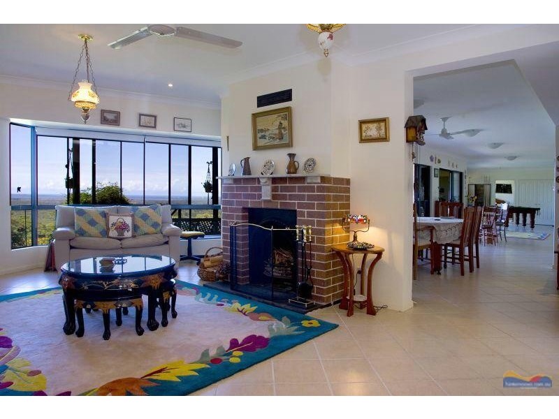 191 Sunrise Rd, Tinbeerwah QLD 4563