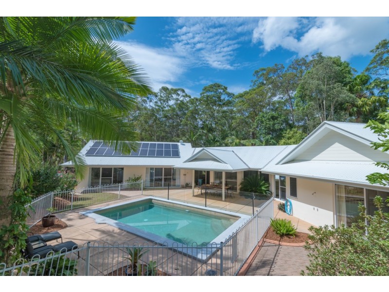 240 Valley Dr, Doonan QLD 4562