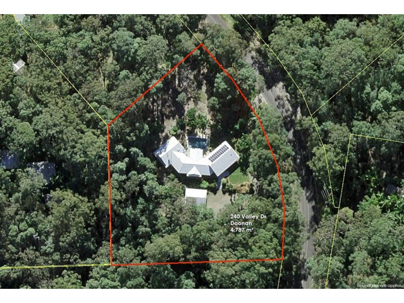 240 Valley Dr, Doonan QLD 4562