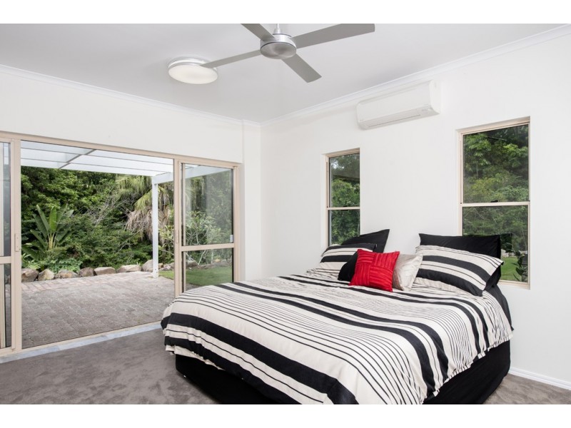 468 Dath Henderson Road, Tinbeerwah QLD 4563