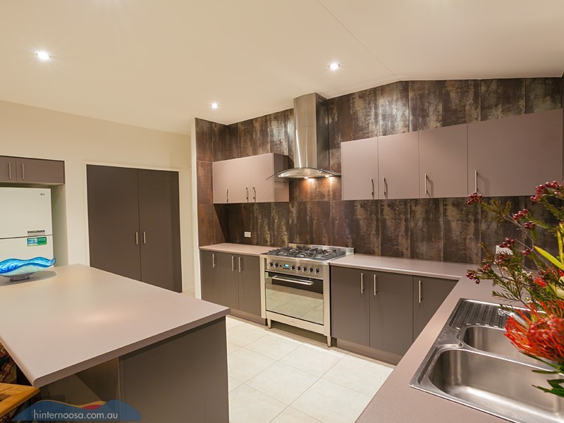 22 Kensington Drive, Cooroy QLD 4563
