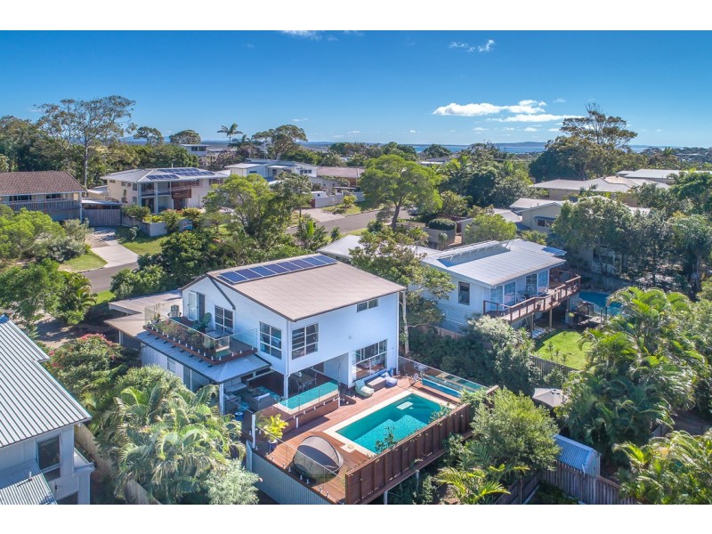 12 Wyona Drive, Noosa Heads QLD 4567