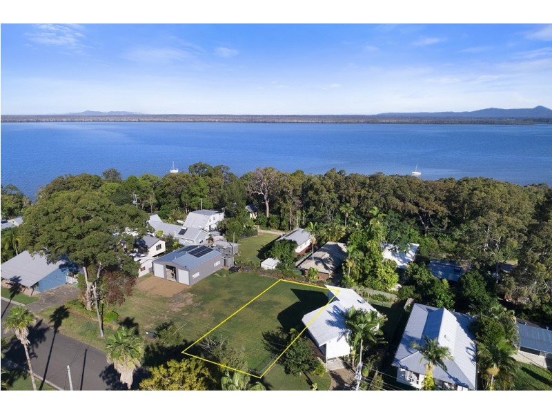 57 Laguna Street, Boreen Point QLD 4565