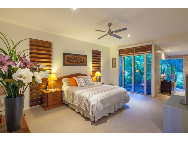 136 Gumboil Road, Tinbeerwah QLD 4563