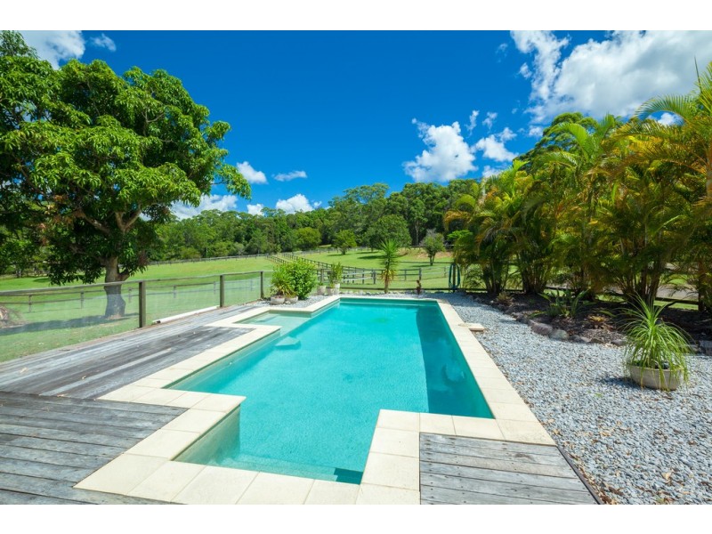 136 Gumboil Road, Tinbeerwah QLD 4563