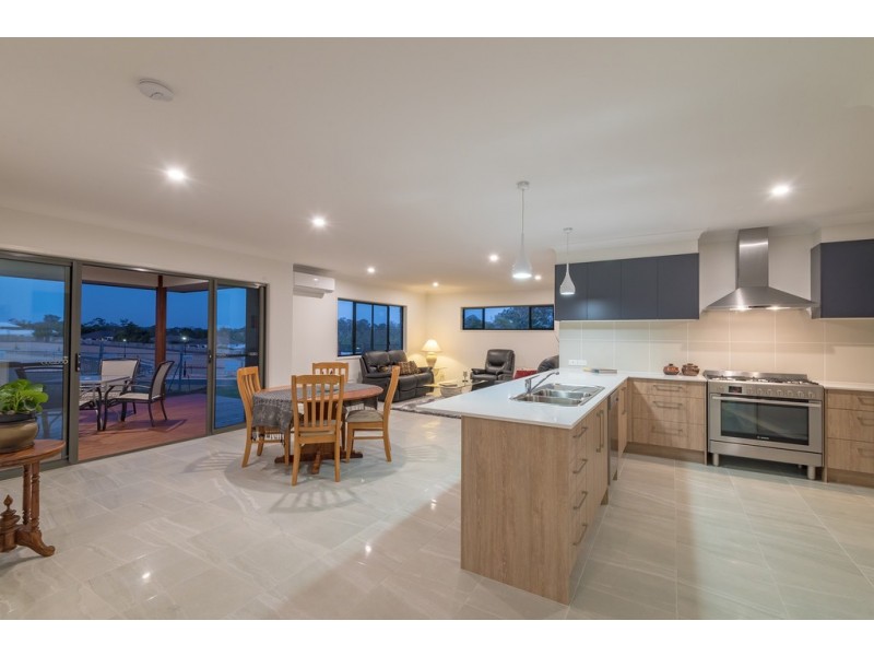 2 Arthur Court, Cooroy QLD 4563