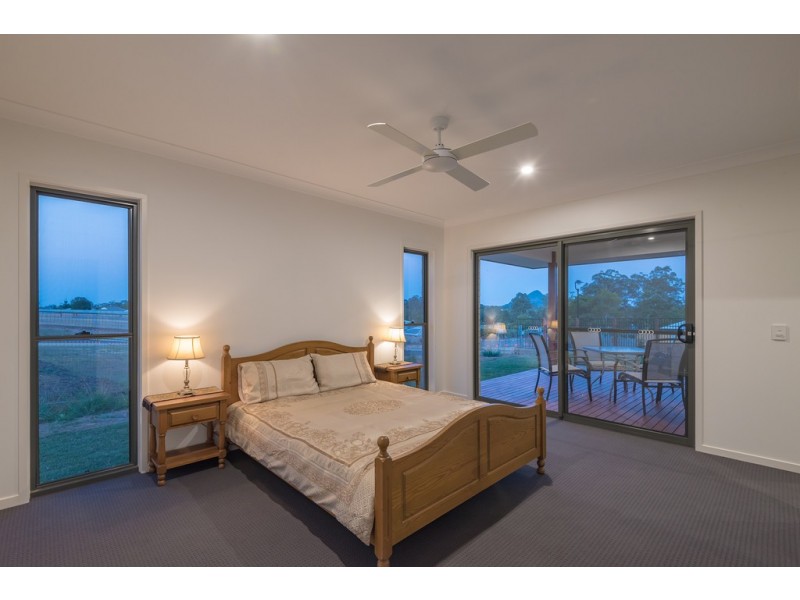 2 Arthur Court, Cooroy QLD 4563