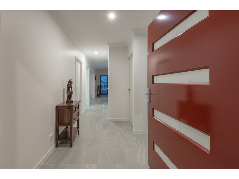 2 Arthur Court, Cooroy QLD 4563