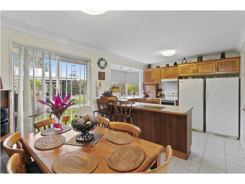 163 Cooroy Mountain Road, Lake Macdonald QLD 4563