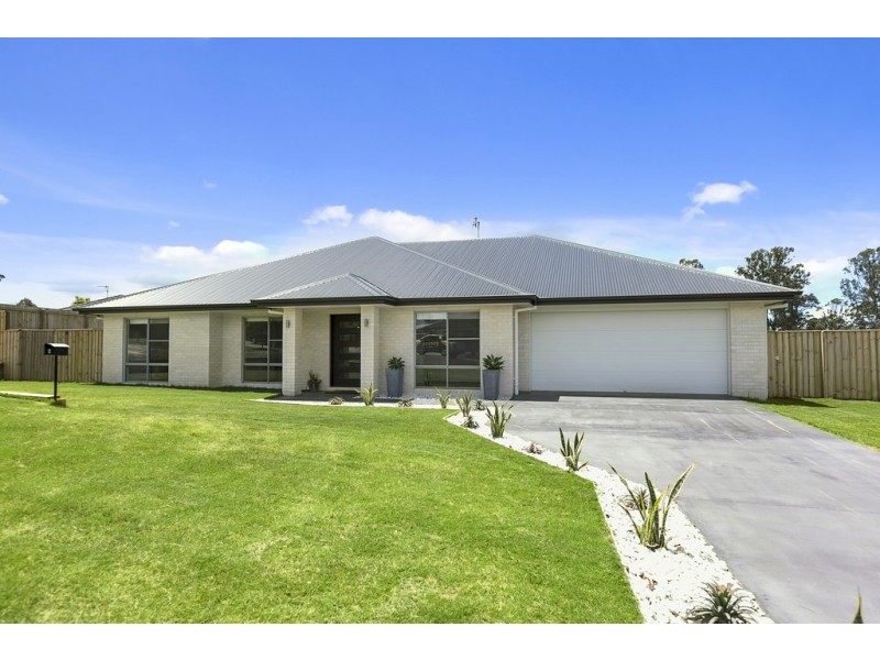 4 Luttons Court, Cooroy QLD 4563