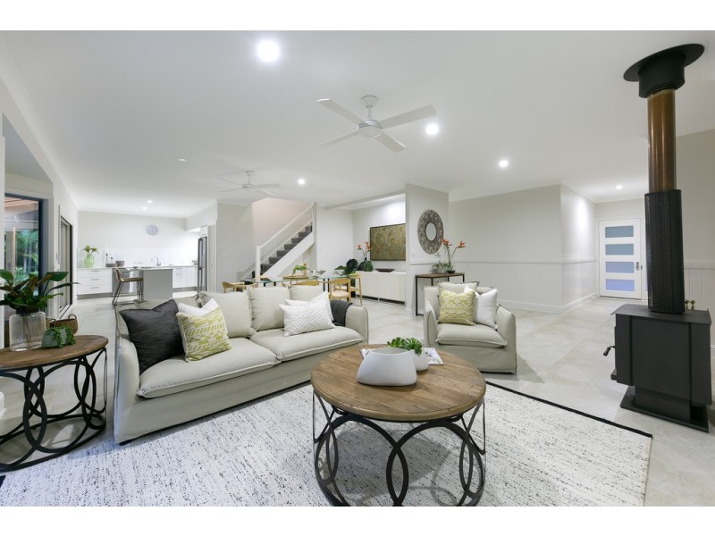 477 Dath Henderson Road, Tinbeerwah QLD 4563