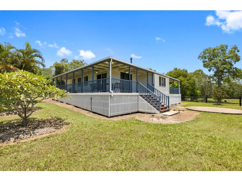 132 Illoura Place, Cooroibah QLD 4565