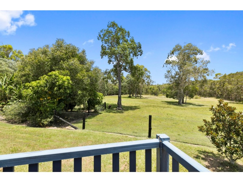 132 Illoura Place, Cooroibah QLD 4565
