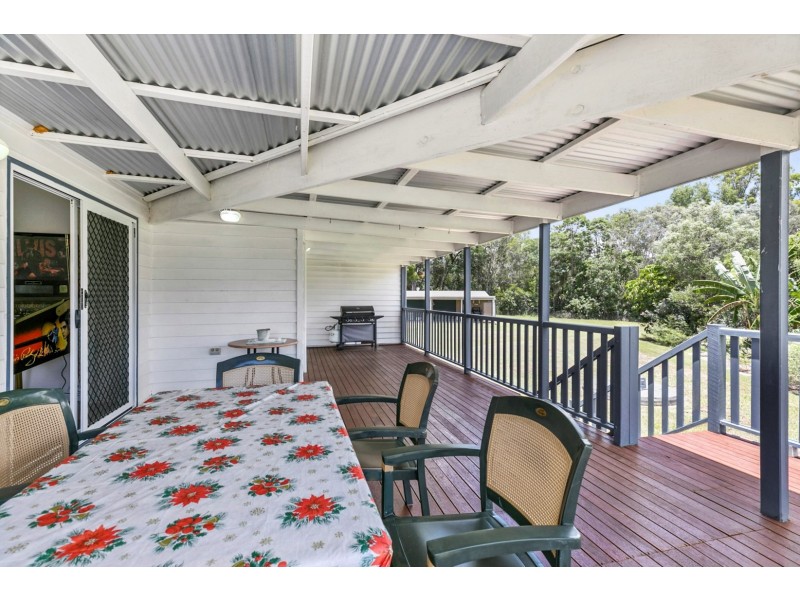 132 Illoura Place, Cooroibah QLD 4565