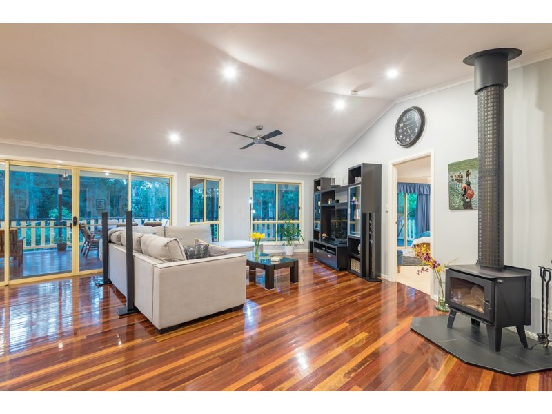 121 Cudgerie Drive, Black Mountain QLD 4563