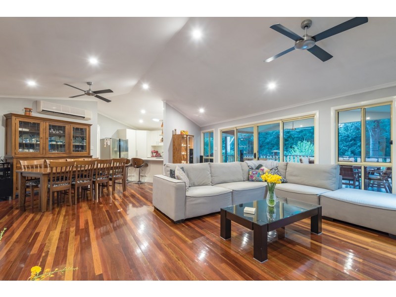 121 Cudgerie Drive, Black Mountain QLD 4563