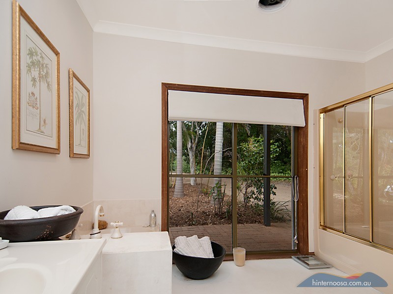 30 Hideaway Lane, Tinbeerwah QLD 4563