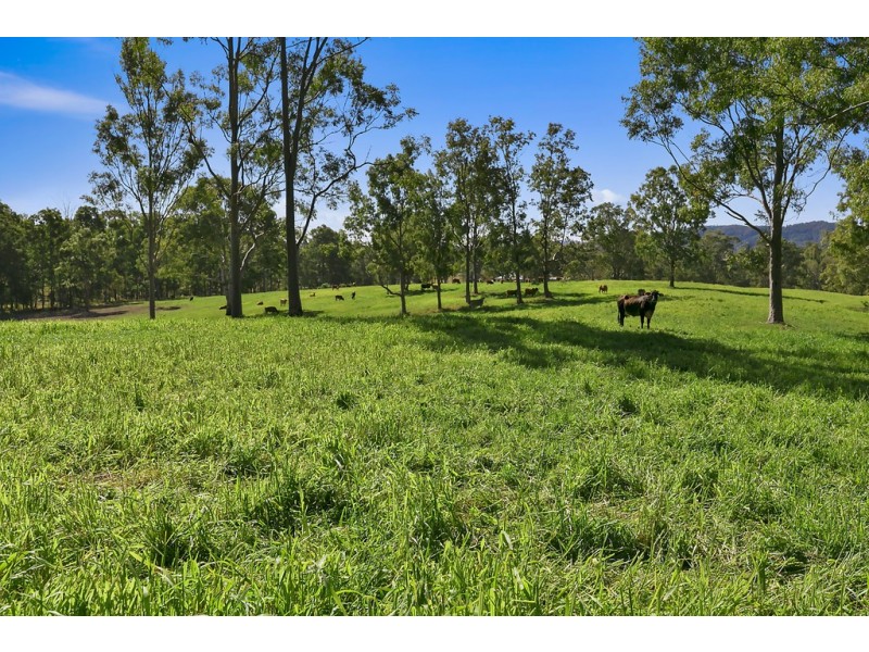 1692 Kenilworth Skyring Creek, Tuchekoi QLD 4570