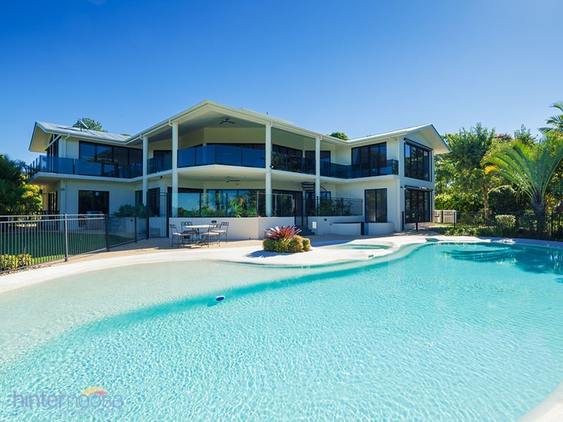 1 Upland Court, Tinbeerwah QLD 4563