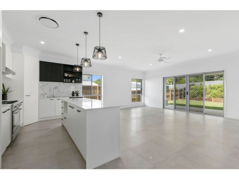 3 Arthur Court, Cooroy QLD 4563