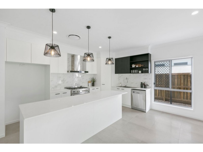 3 Arthur Court, Cooroy QLD 4563