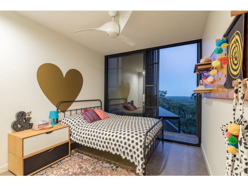 3 Hinterland Close, Tinbeerwah QLD 4563