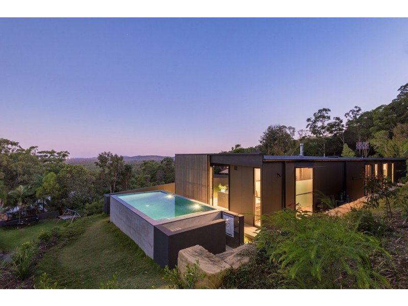 3 Hinterland Close, Tinbeerwah QLD 4563