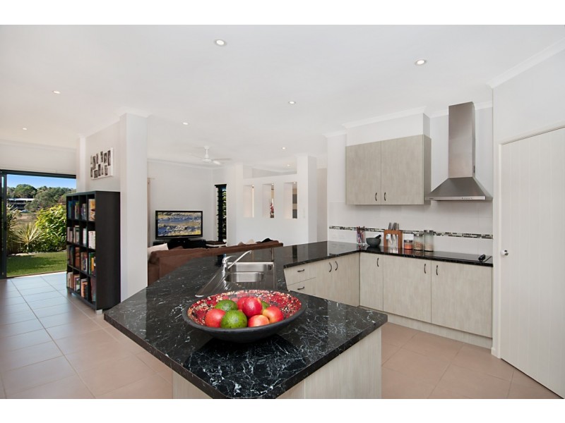 6 Viola Place, Cooroy QLD 4563