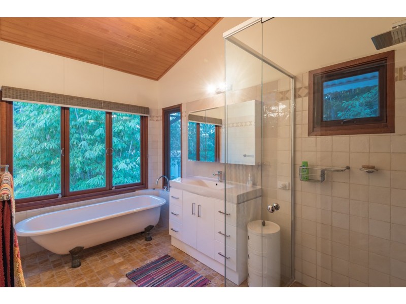 527 Valdora Road, Valdora QLD 4561