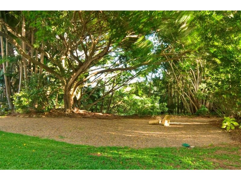 6 Upland Court, Tinbeerwah QLD 4563