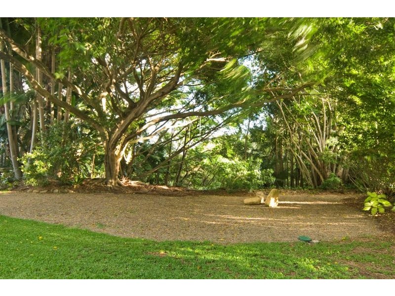 6 Upland Court, Tinbeerwah QLD 4563