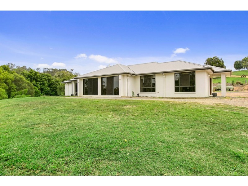 43 Booyong Drive, Black Mountain QLD 4563
