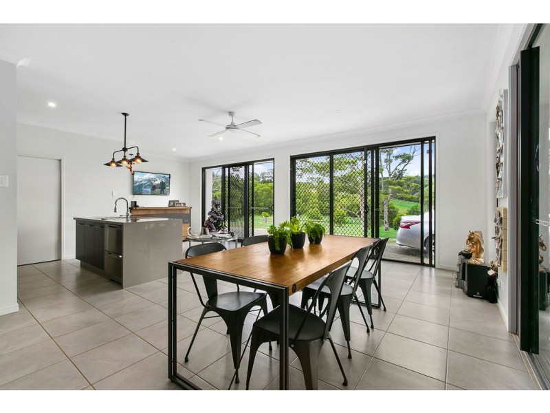 43 Booyong Drive, Black Mountain QLD 4563