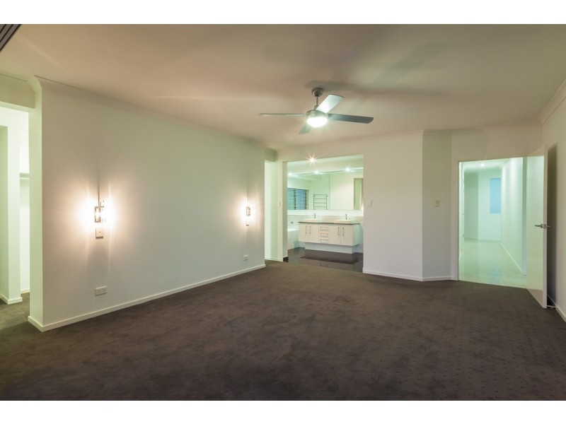 Eumundi QLD 4562