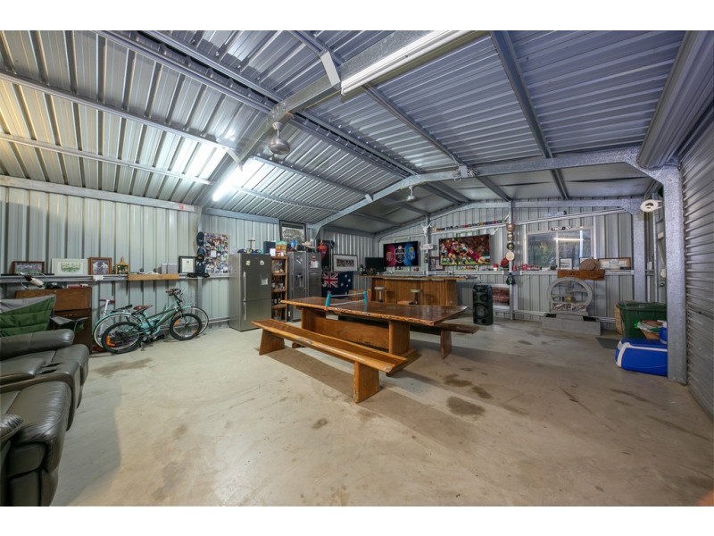 10 Forest Acres Drive, Lake Macdonald QLD 4563