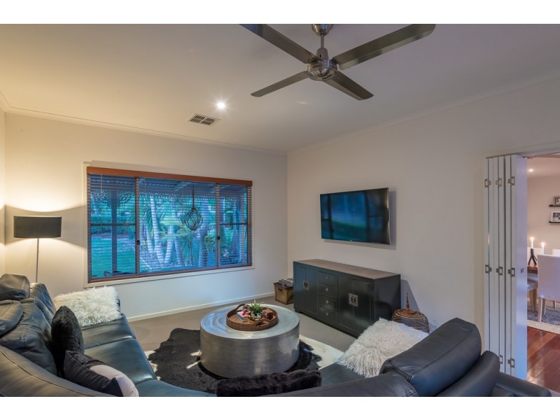 363 Lake Macdonald Drive, Lake Macdonald QLD 4563