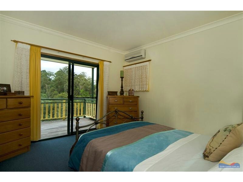 215 Ocean View Road, Cooroy QLD 4563