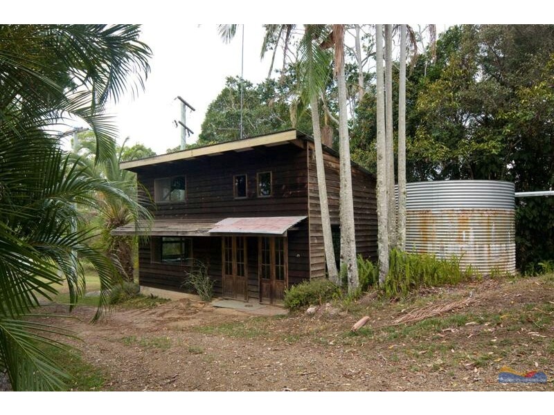 215 Ocean View Road, Cooroy QLD 4563