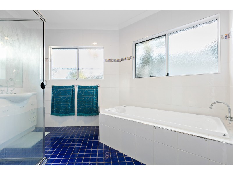 174 Blueberry Drive, Black Mountain QLD 4563