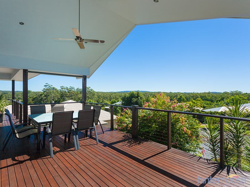 16 Kensington Drive, Cooroy QLD 4563