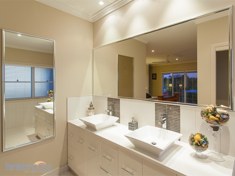 16 Kensington Drive, Cooroy QLD 4563