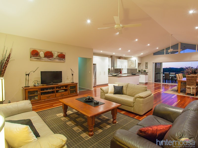 16 Kensington Drive, Cooroy QLD 4563