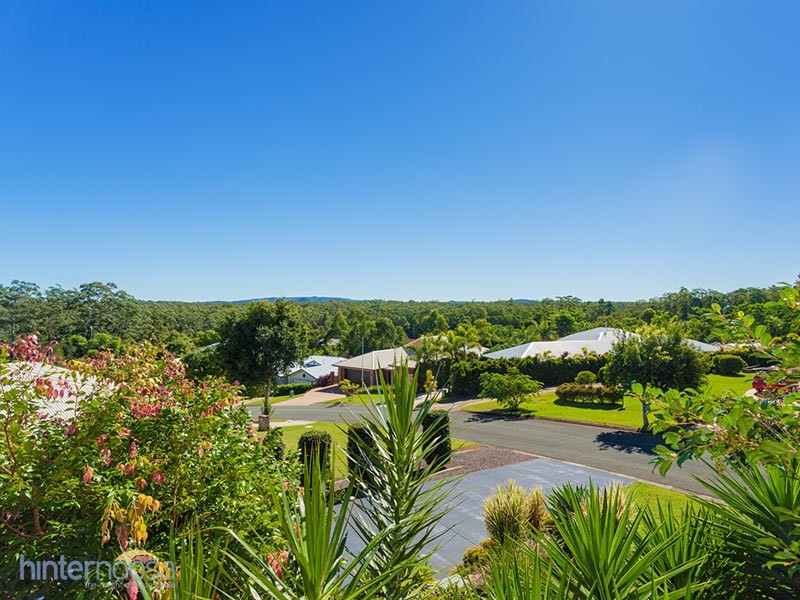 16 Kensington Drive, Cooroy QLD 4563