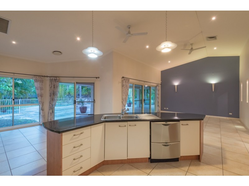 8 Devonstone Drive, Cooroibah QLD 4565