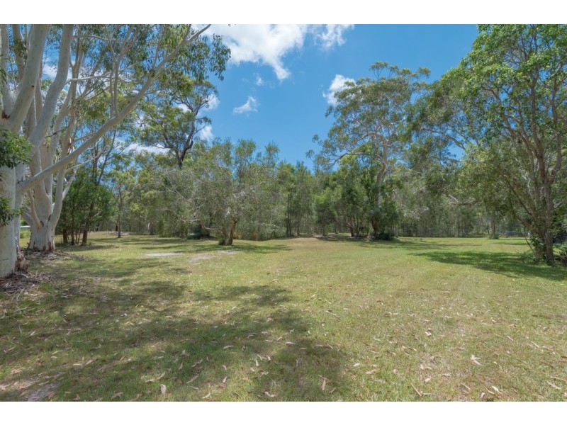 8 Devonstone Drive, Cooroibah QLD 4565