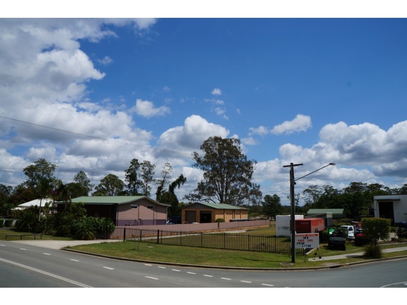 7 Mary River Road, Cooroy QLD 4563
