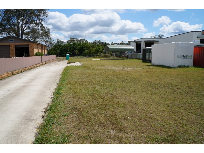 7 Mary River Road, Cooroy QLD 4563